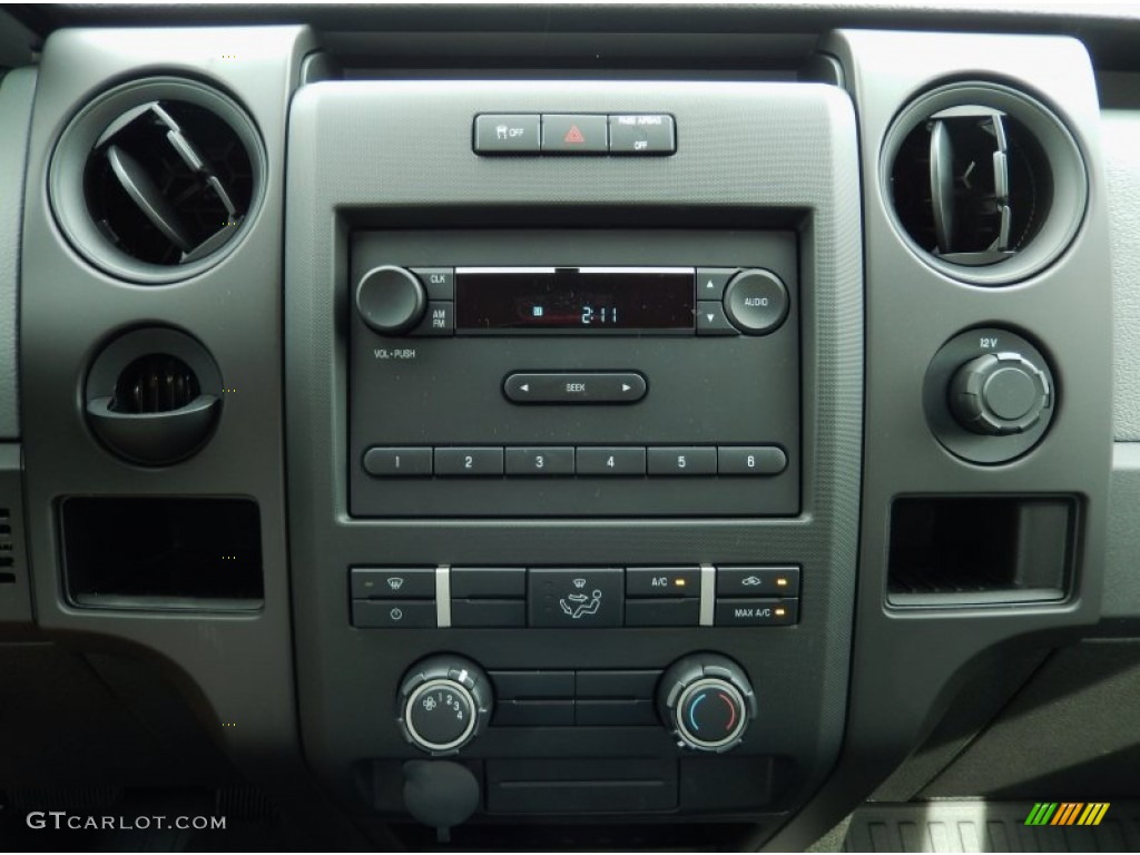 2013 Ford F150 XL Regular Cab Controls Photo #87900868