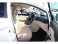 Blizzard White Pearl - Venza I4 Photo No. 8