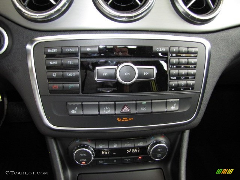 2014 Mercedes-Benz CLA Edition 1 Controls Photo #87903859