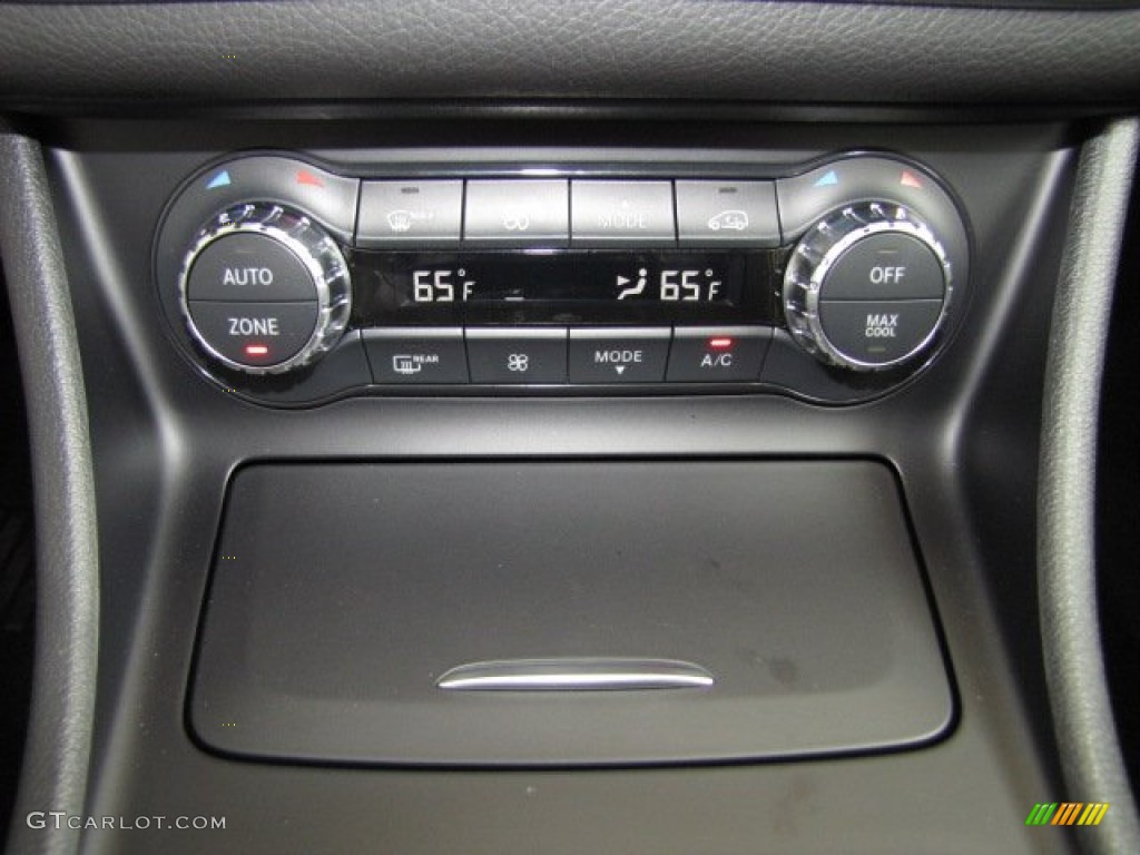 2014 Mercedes-Benz CLA Edition 1 Controls Photo #87903874
