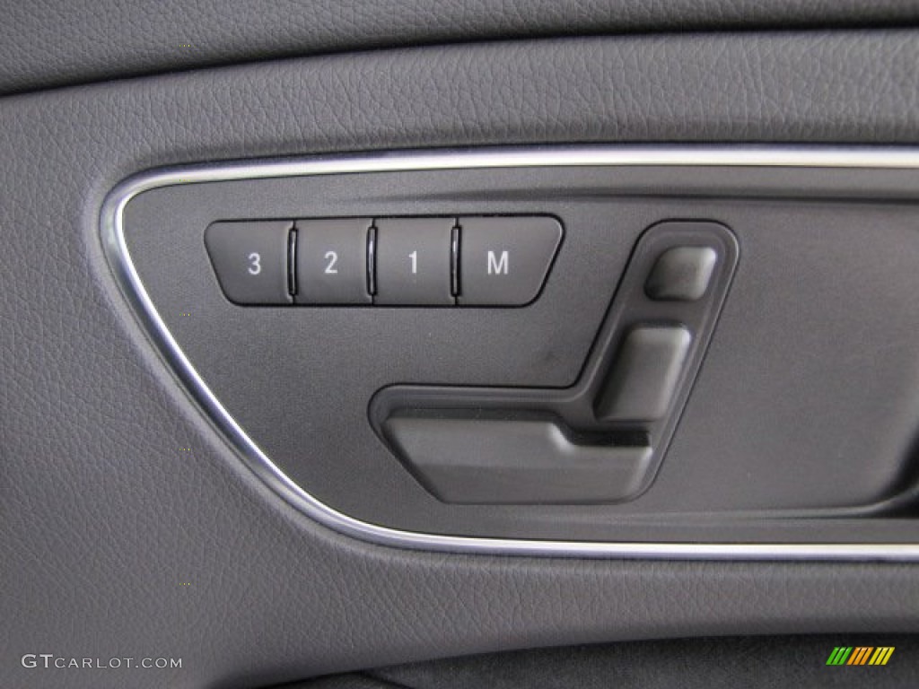 2014 Mercedes-Benz CLA Edition 1 Controls Photos