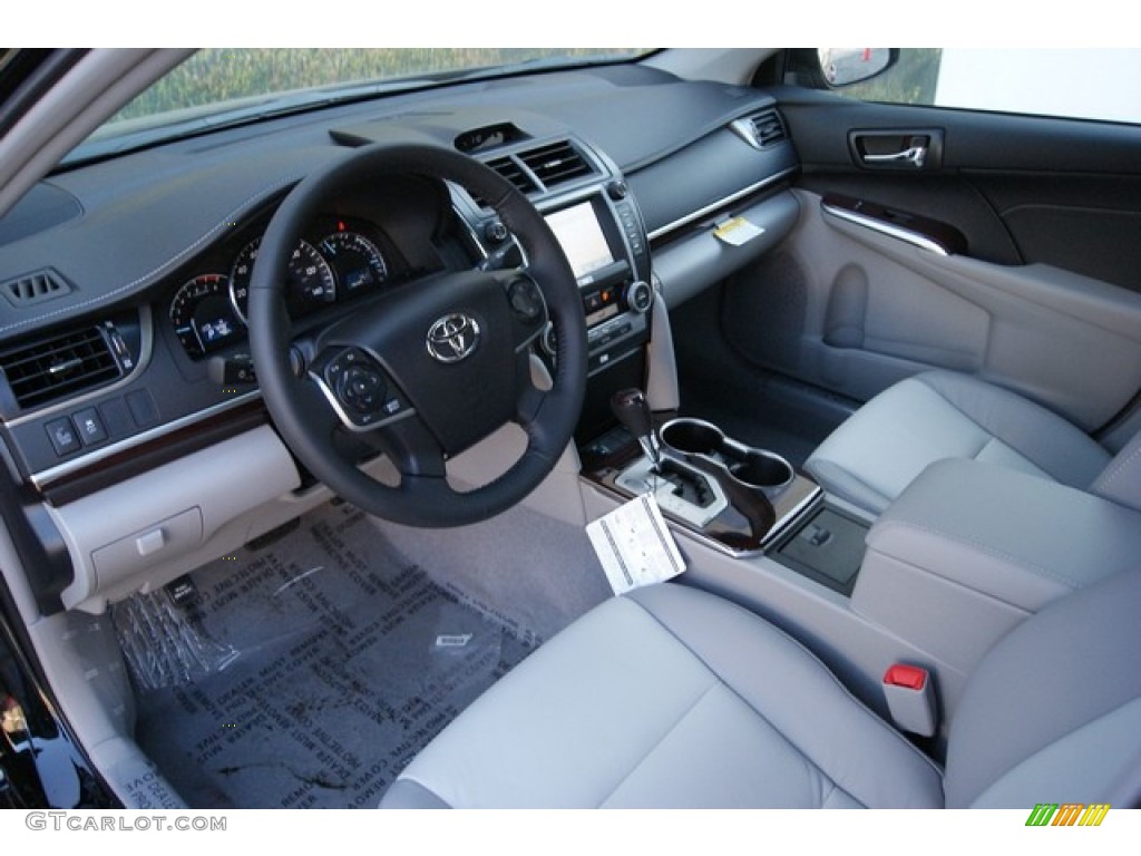 2014 Camry XLE V6 - Attitude Black Metallic / Ash photo #5