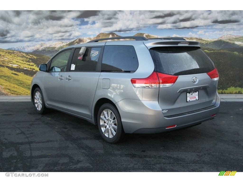 2014 Sienna XLE AWD - Silver Sky Metallic / Light Gray photo #3