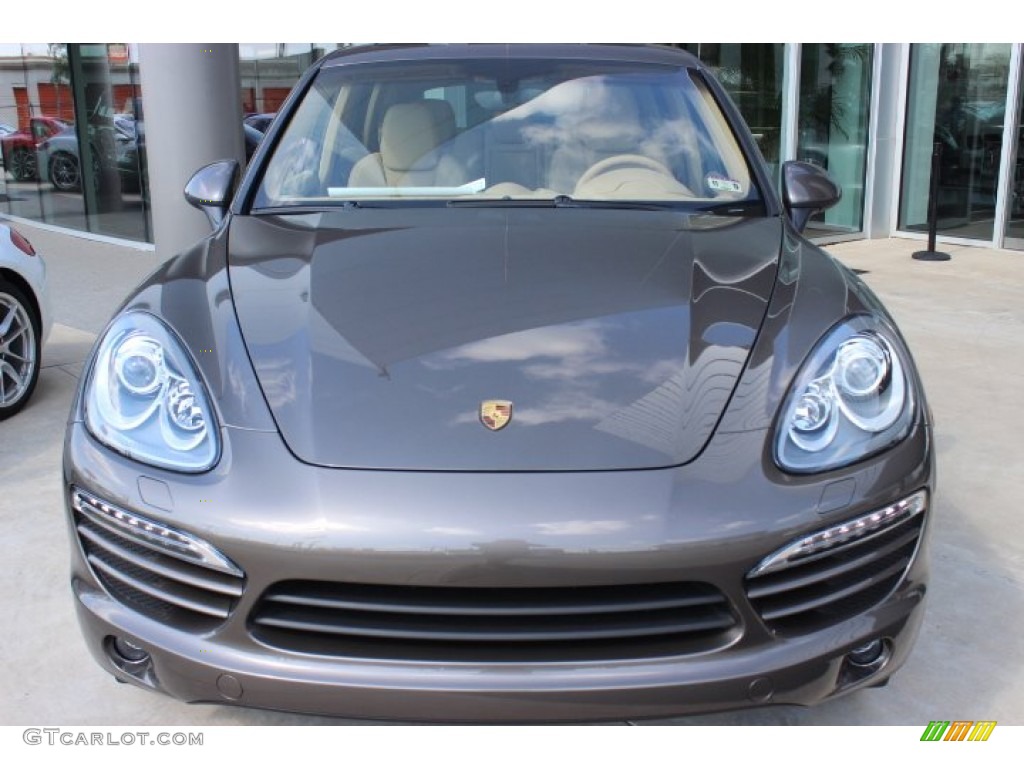 2014 Cayenne  - Umber Metallic / Luxor Beige photo #2