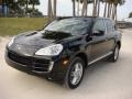 Black - Cayenne Tiptronic Photo No. 3