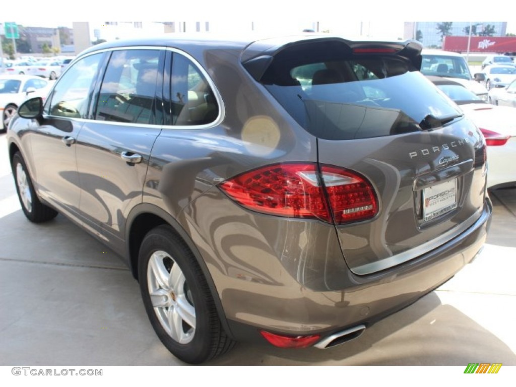 2014 Cayenne  - Umber Metallic / Luxor Beige photo #5