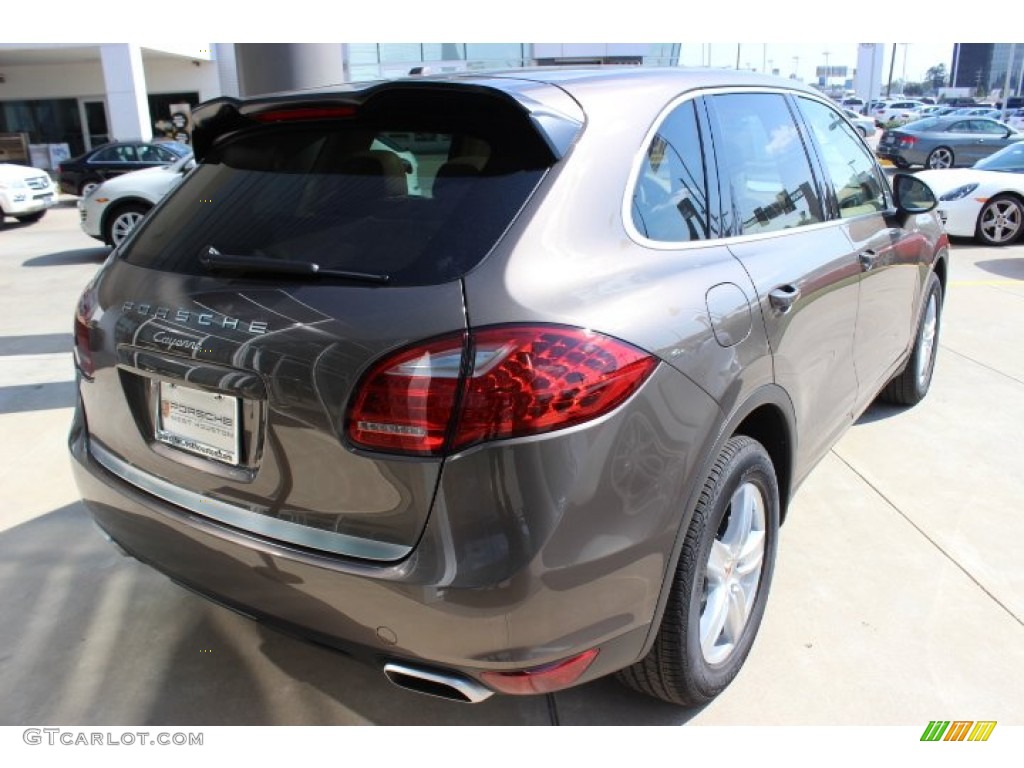 2014 Cayenne  - Umber Metallic / Luxor Beige photo #7