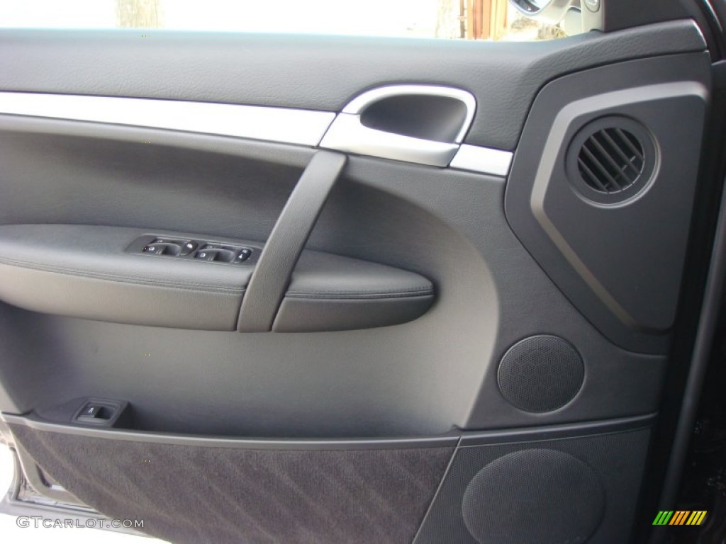 2009 Porsche Cayenne Tiptronic Black Door Panel Photo #87906578