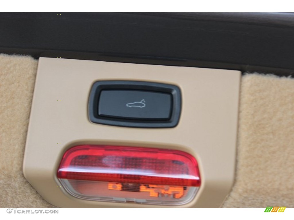 2014 Cayenne  - Umber Metallic / Luxor Beige photo #31