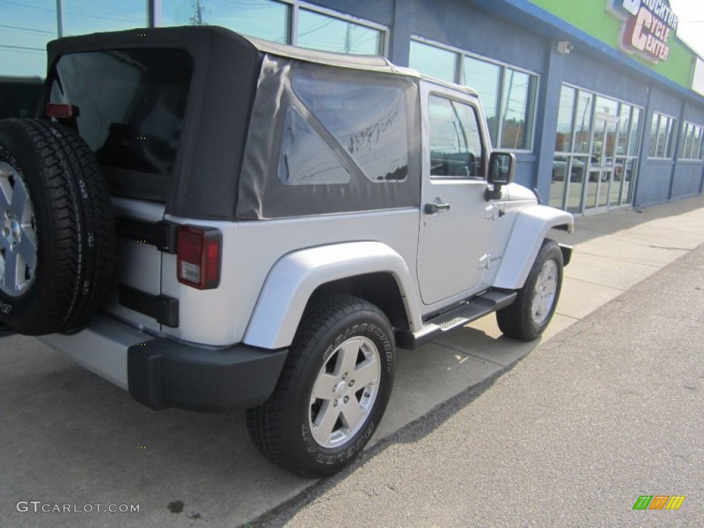 2010 Wrangler Sahara 4x4 - Bright Silver Metallic / Dark Slate Gray/Medium Slate Gray photo #5