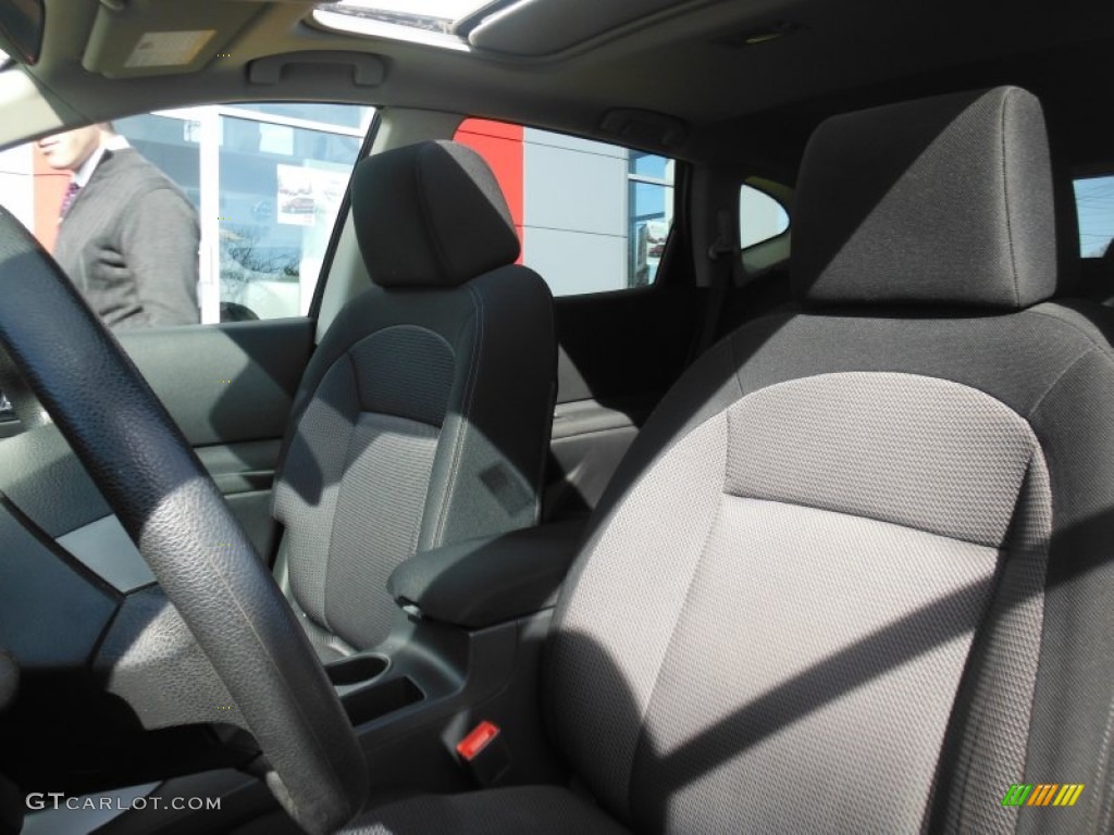 2011 Rogue SV AWD - Wicked Black / Black photo #12