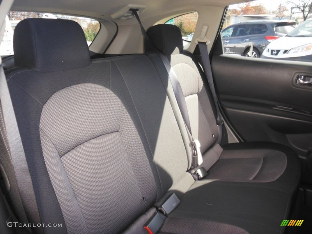 2011 Rogue SV AWD - Wicked Black / Black photo #17