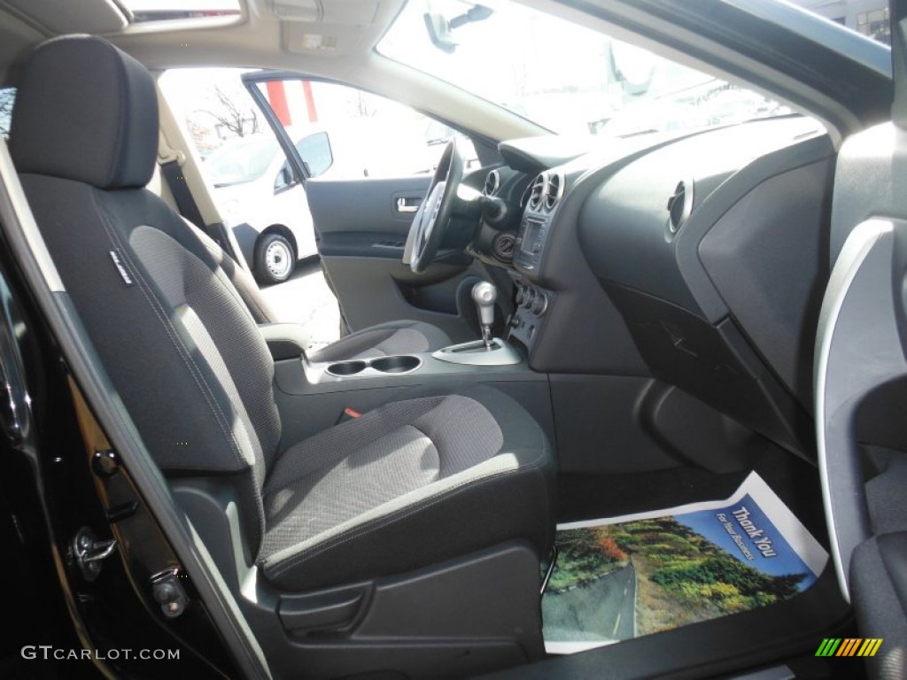 2011 Rogue SV AWD - Wicked Black / Black photo #18