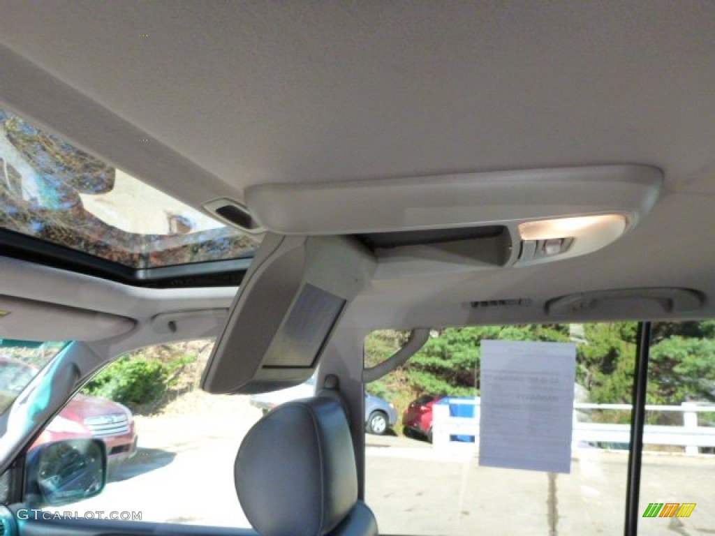 2004 Land Cruiser  - Galactic Gray Mica / Stone photo #11