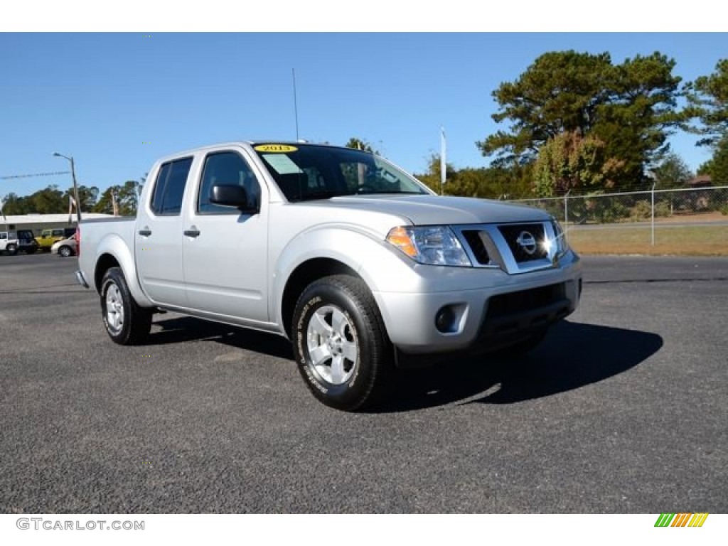 2013 Frontier SV V6 Crew Cab - Brilliant Silver / Steel photo #3