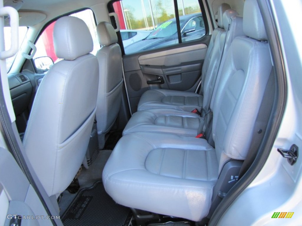 2004 Ford Explorer XLT Rear Seat Photo #87923265