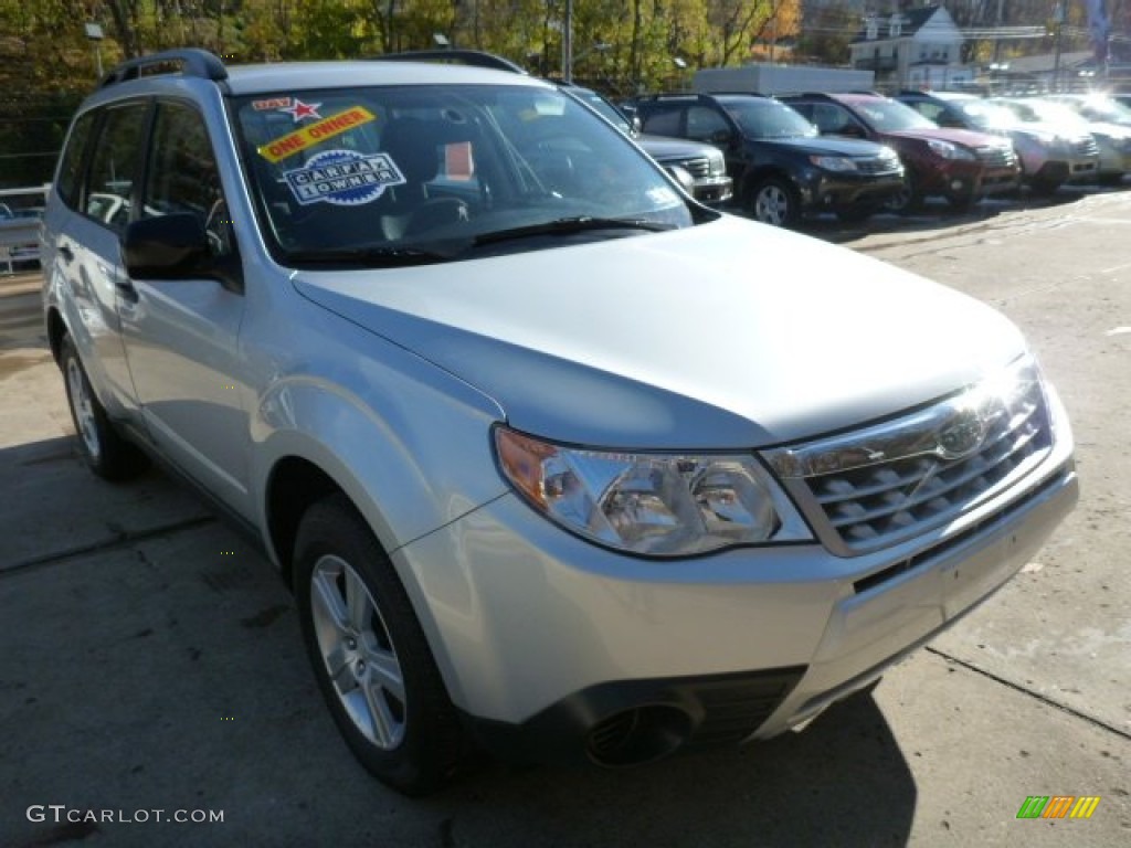 2011 Forester 2.5 X - Spark Silver Metallic / Black photo #5