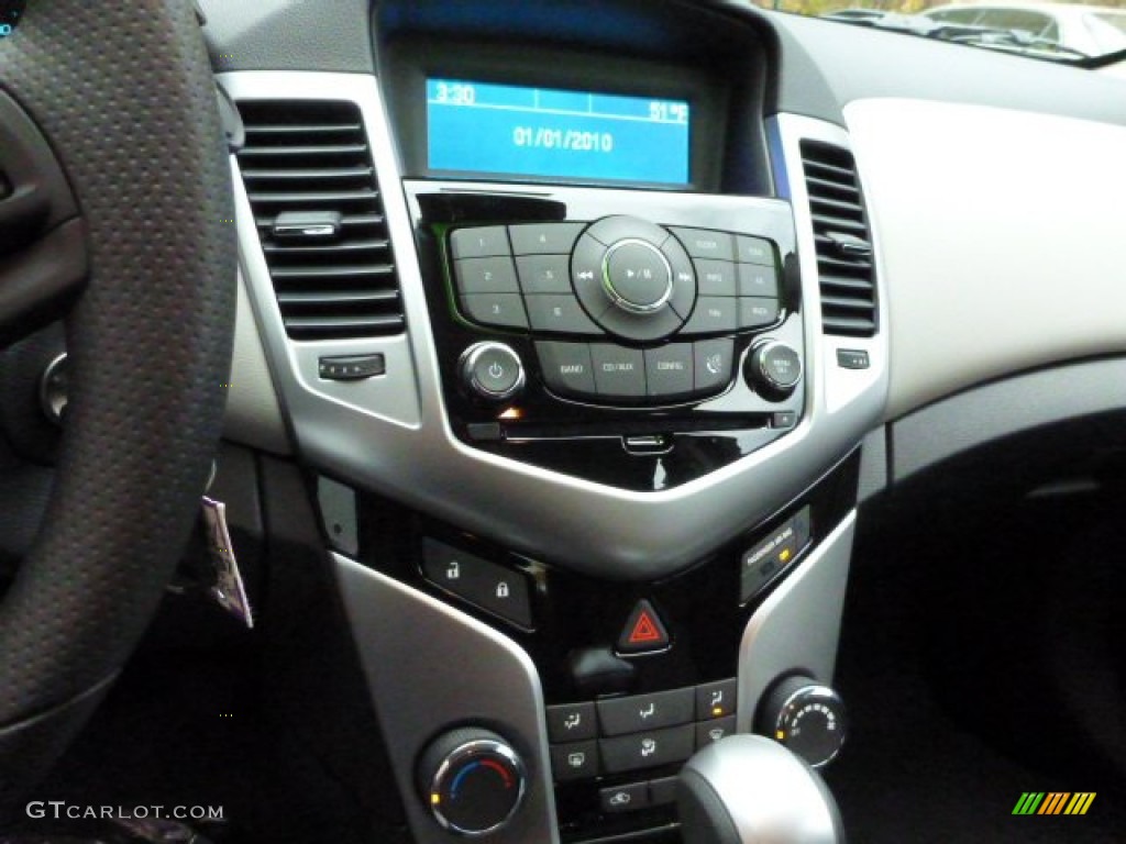 2014 Cruze LS - Summit White / Jet Black/Medium Titanium photo #20