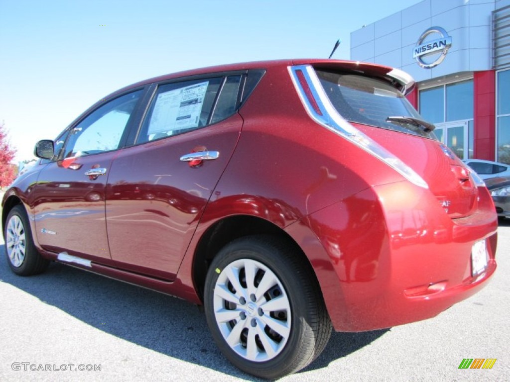 2013 LEAF S - Cayenne Red / Black photo #3