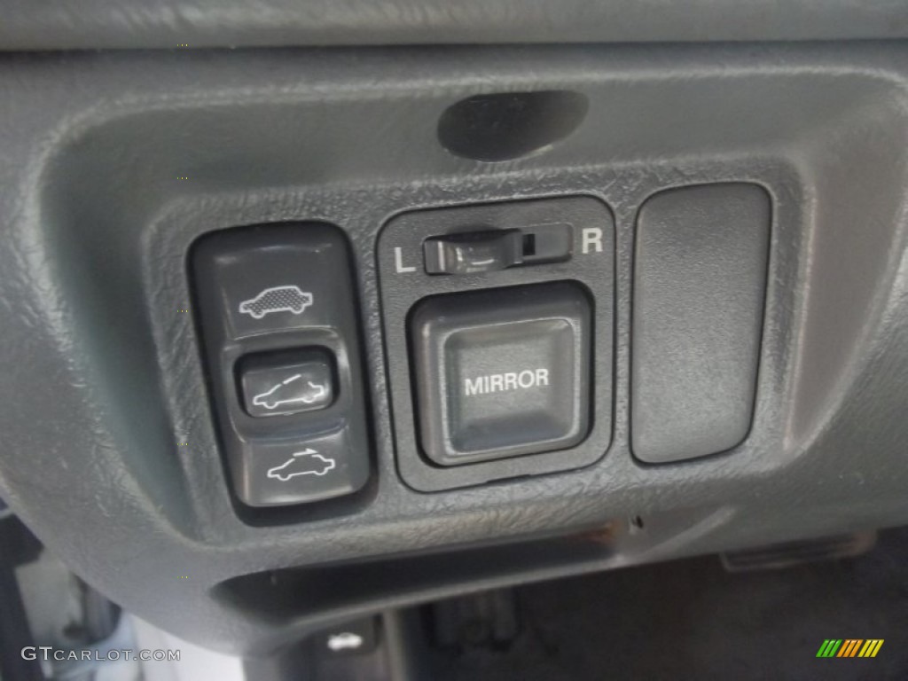 1997 Civic EX Sedan - Frost White / Gray photo #18