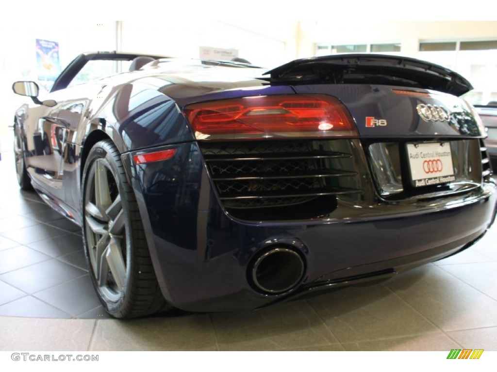 2014 R8 Spyder V10 - Sepang Blue Pearl Effect / Black photo #7