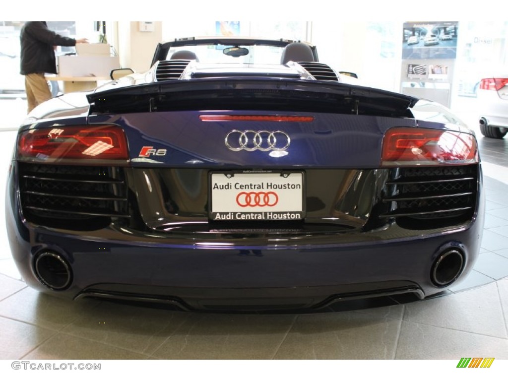 2014 R8 Spyder V10 - Sepang Blue Pearl Effect / Black photo #8