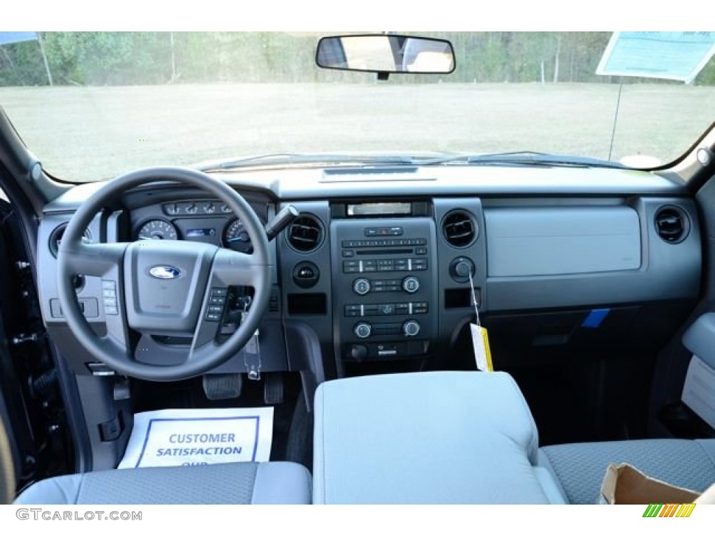 2013 Ford F150 STX SuperCab Steel Gray Dashboard Photo #87930411