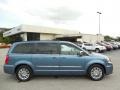 2011 Sapphire Crystal Metallic Chrysler Town & Country Touring - L  photo #11