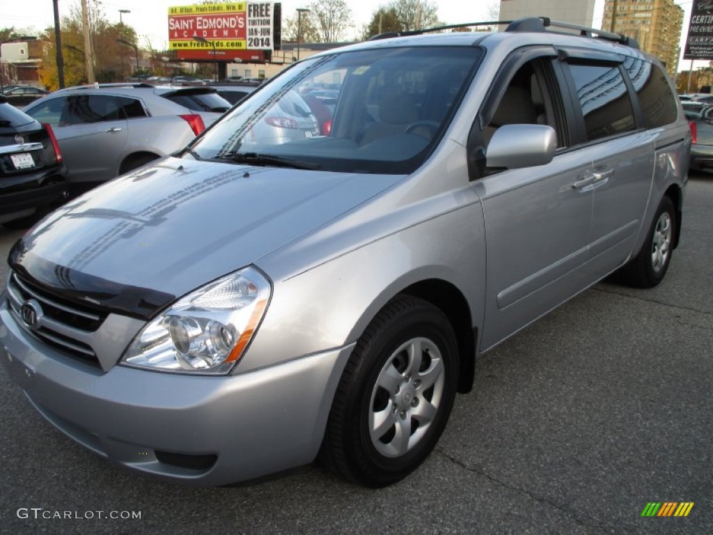 2007 Sedona LX - Silver / Gray photo #2
