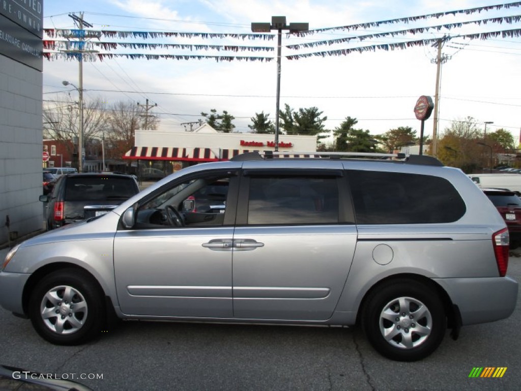 2007 Sedona LX - Silver / Gray photo #3