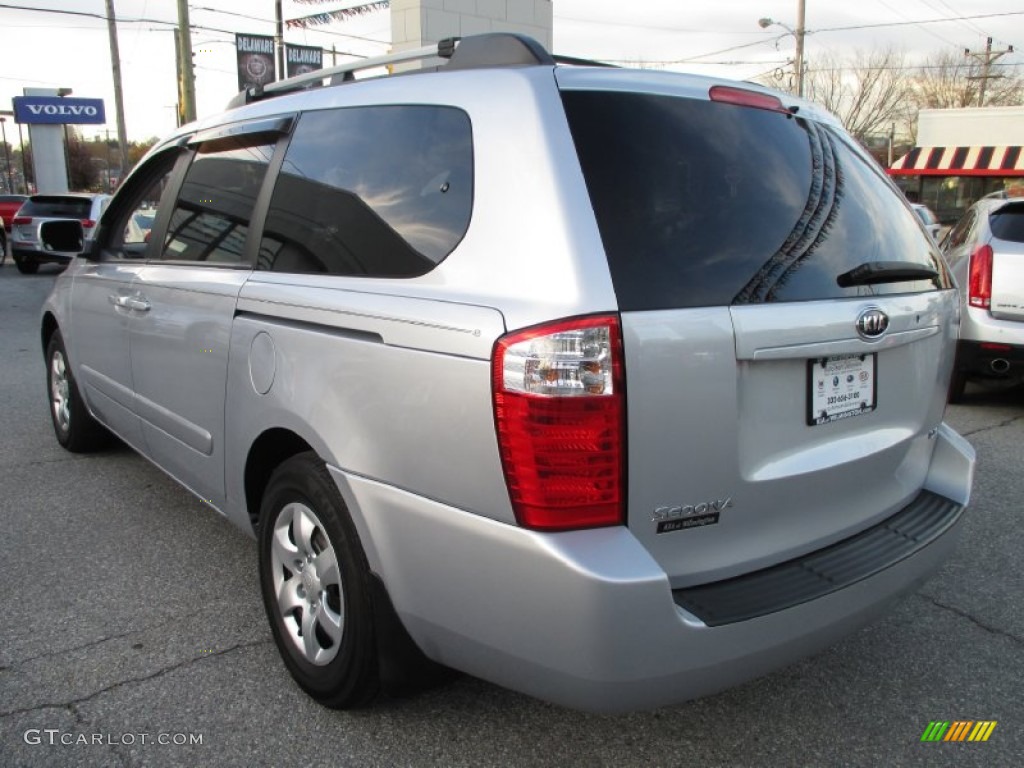 2007 Sedona LX - Silver / Gray photo #4