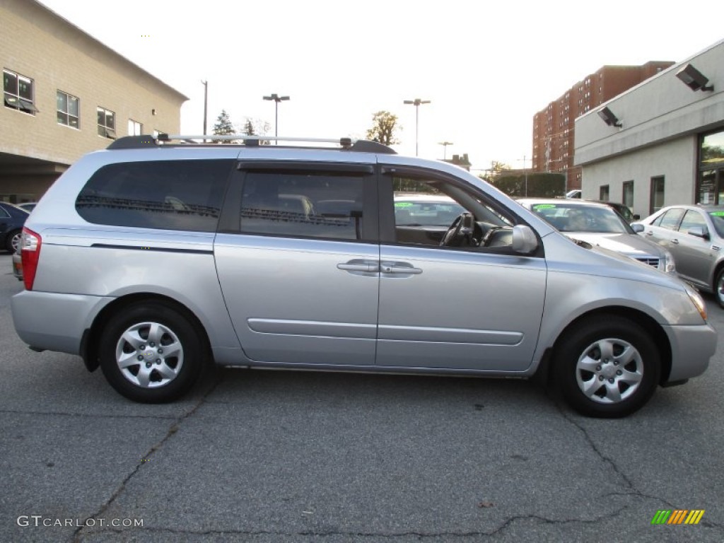 2007 Sedona LX - Silver / Gray photo #7