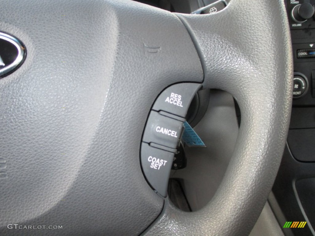 2007 Sedona LX - Silver / Gray photo #30