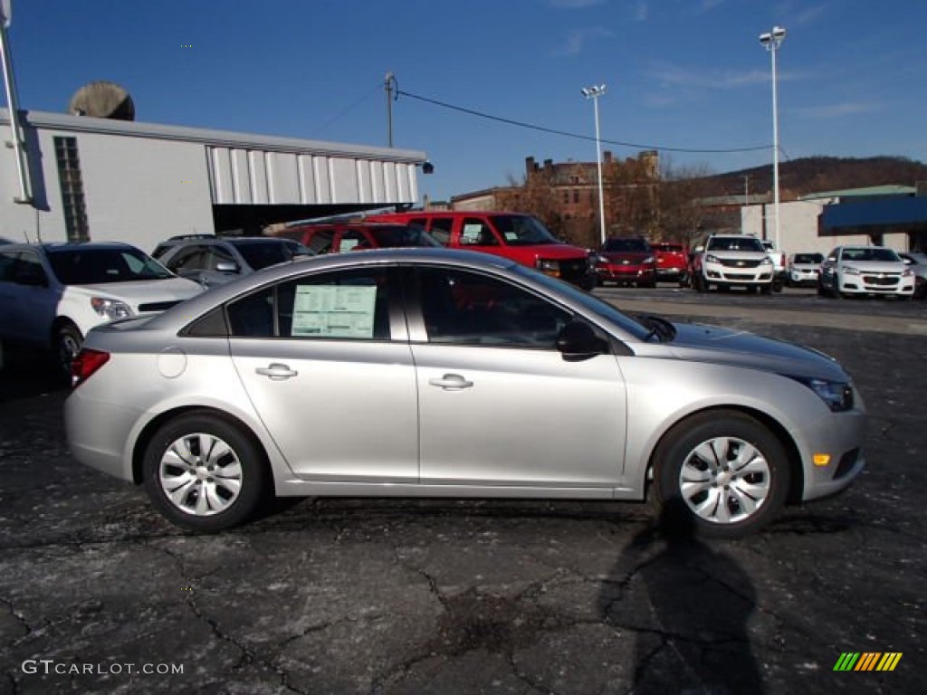 2014 Cruze LS - Silver Ice Metallic / Jet Black/Medium Titanium photo #1