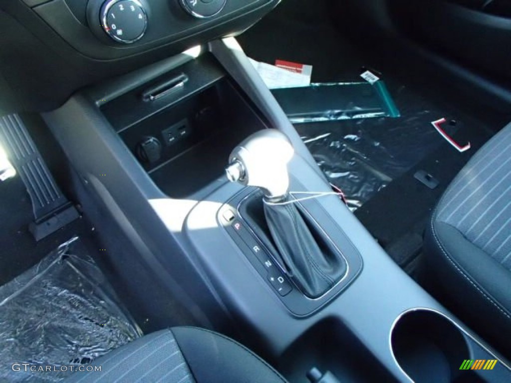 2014 Kia Forte LX Transmission Photos
