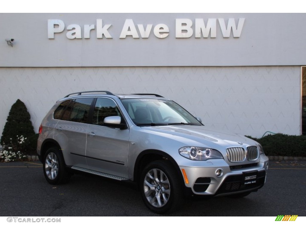 2013 X5 xDrive 35d - Titanium Silver Metallic / Black photo #1