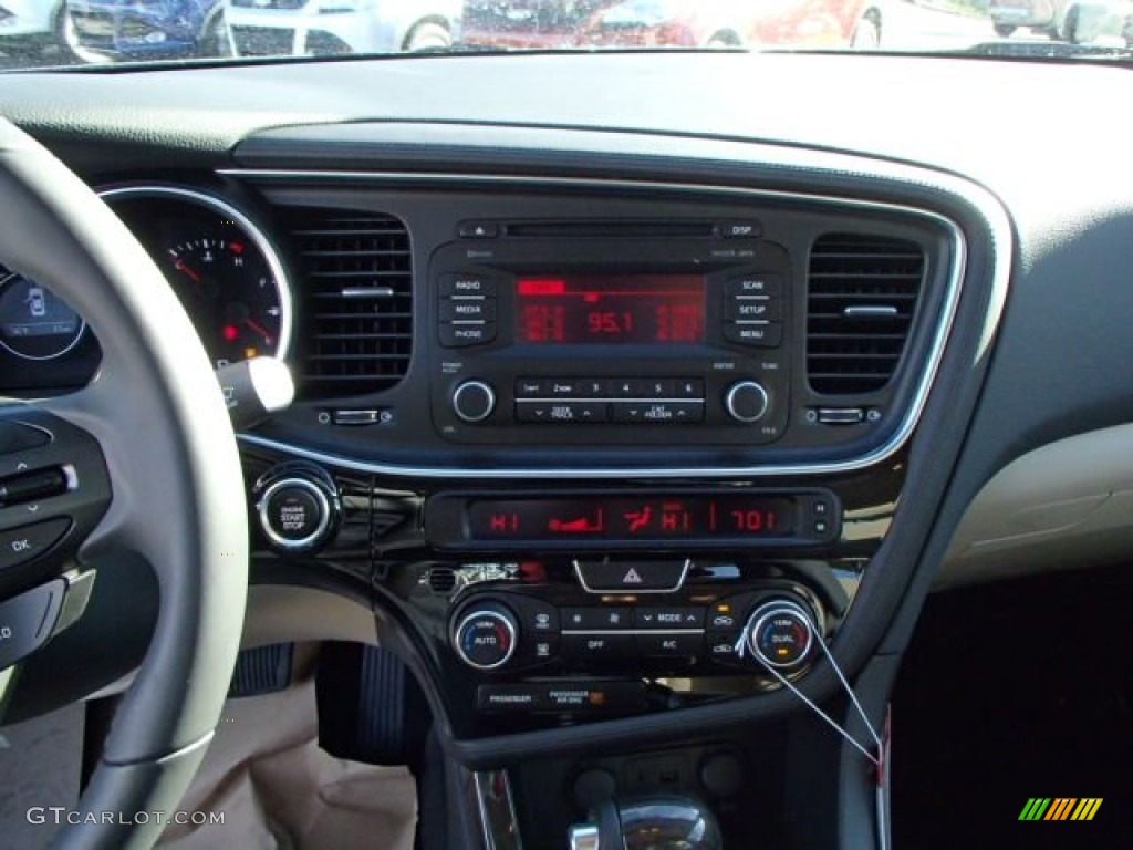 2014 Kia Optima EX Controls Photo #87949389