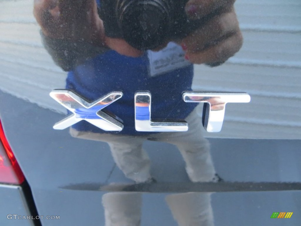 2014 Explorer XLT - Tuxedo Black / Charcoal Black photo #14