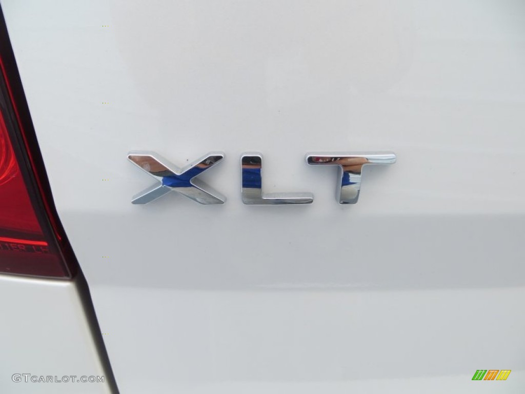 2014 Explorer XLT - White Platinum / Charcoal Black photo #14
