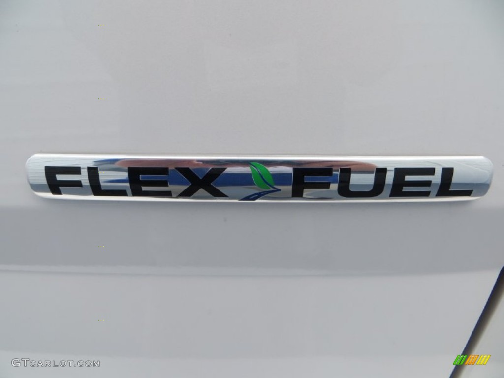 2014 Explorer XLT - White Platinum / Charcoal Black photo #15