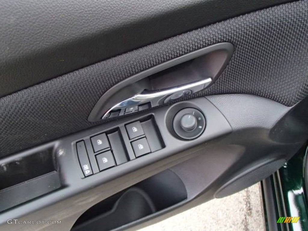2014 Cruze LT - Rainforest Green Metallic / Jet Black photo #15