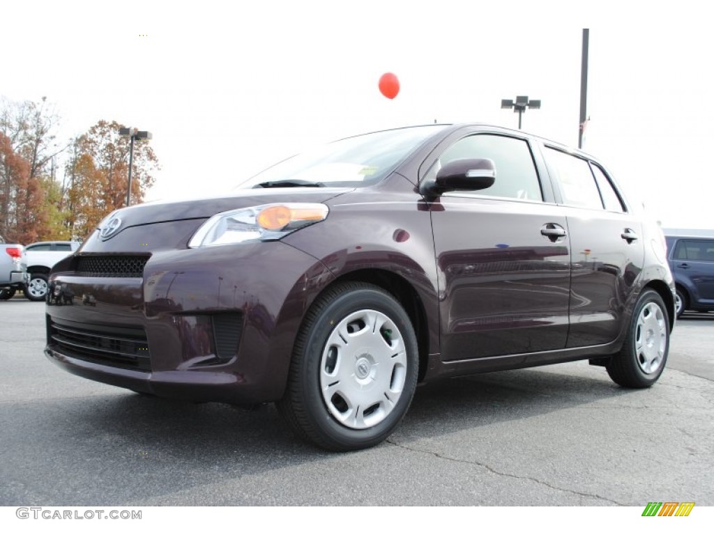 2014 Scion xD Standard xD Model Exterior Photos