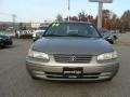 Cashmere Beige Metallic - Camry LE Photo No. 2