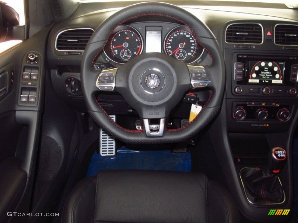 2014 Volkswagen GTI 4 Door Drivers Edition Steering Wheel Photos