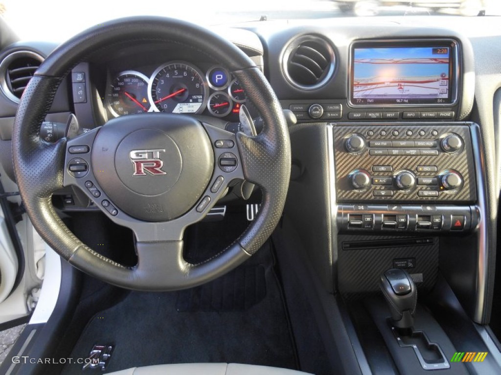 2012 Nissan GT-R Premium Dashboard Photos