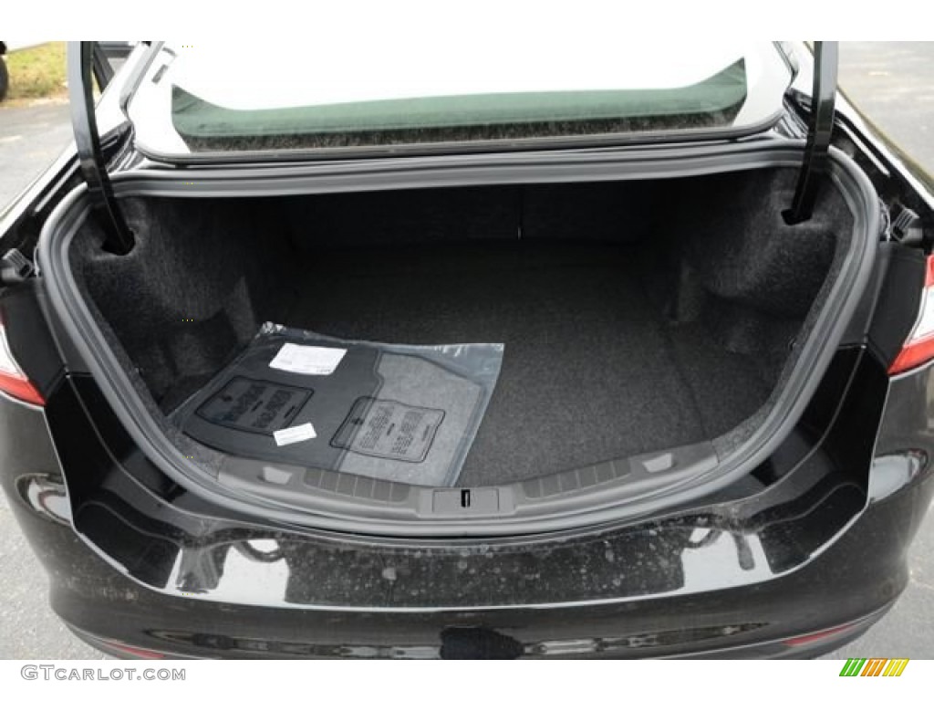 2014 Ford Fusion S Trunk Photo #87969111