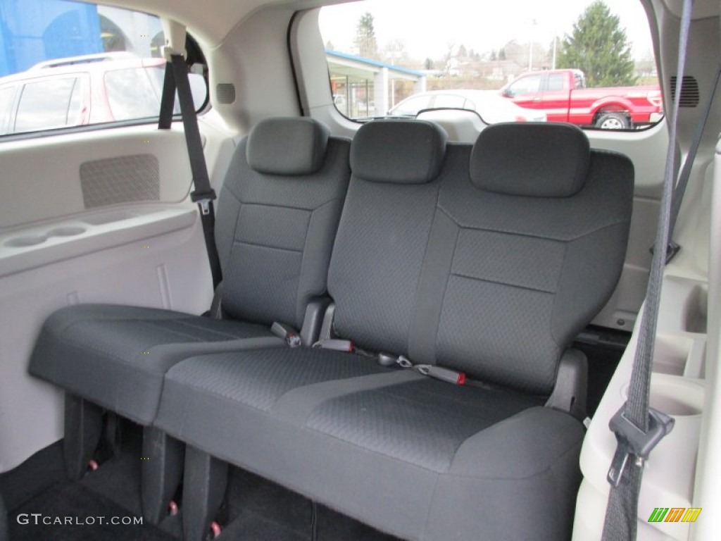 2010 Dodge Grand Caravan SXT Rear Seat Photos
