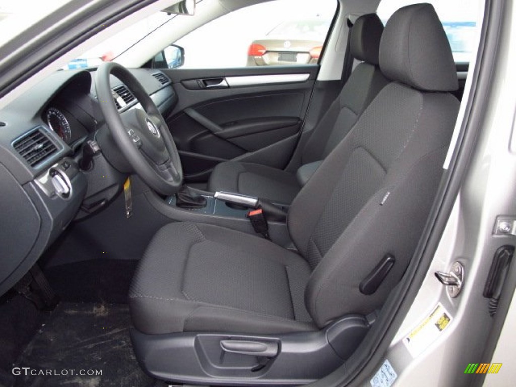2014 Volkswagen Passat 1.8T S Front Seat Photos