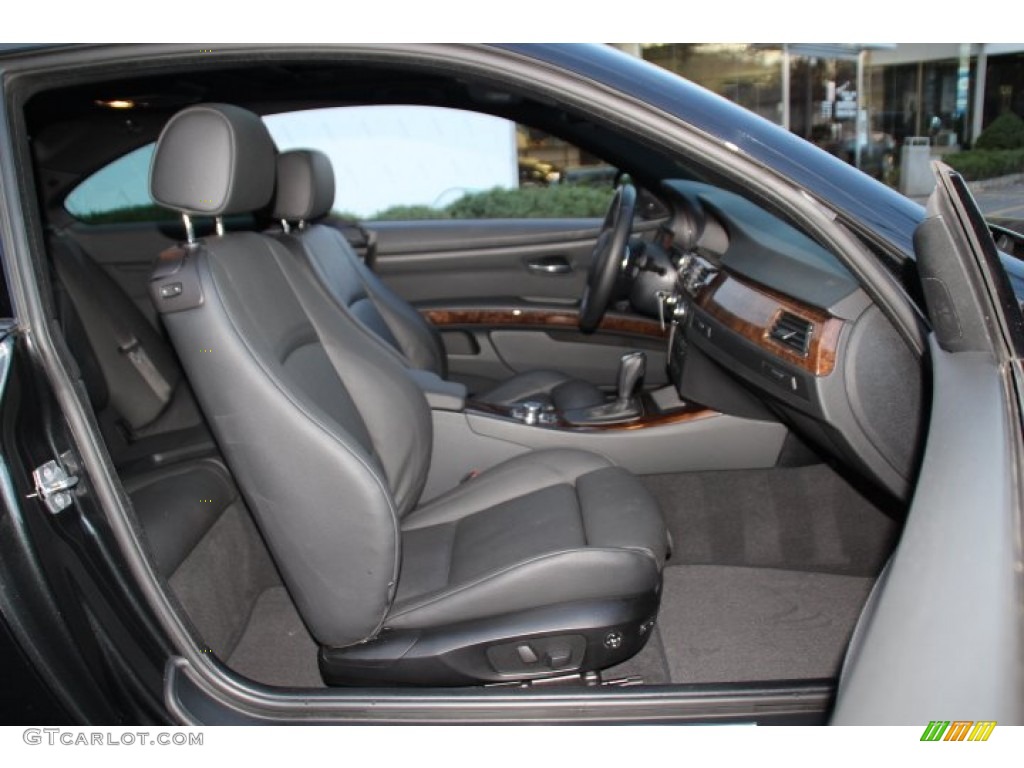 2010 3 Series 335i xDrive Coupe - Black Sapphire Metallic / Black photo #25