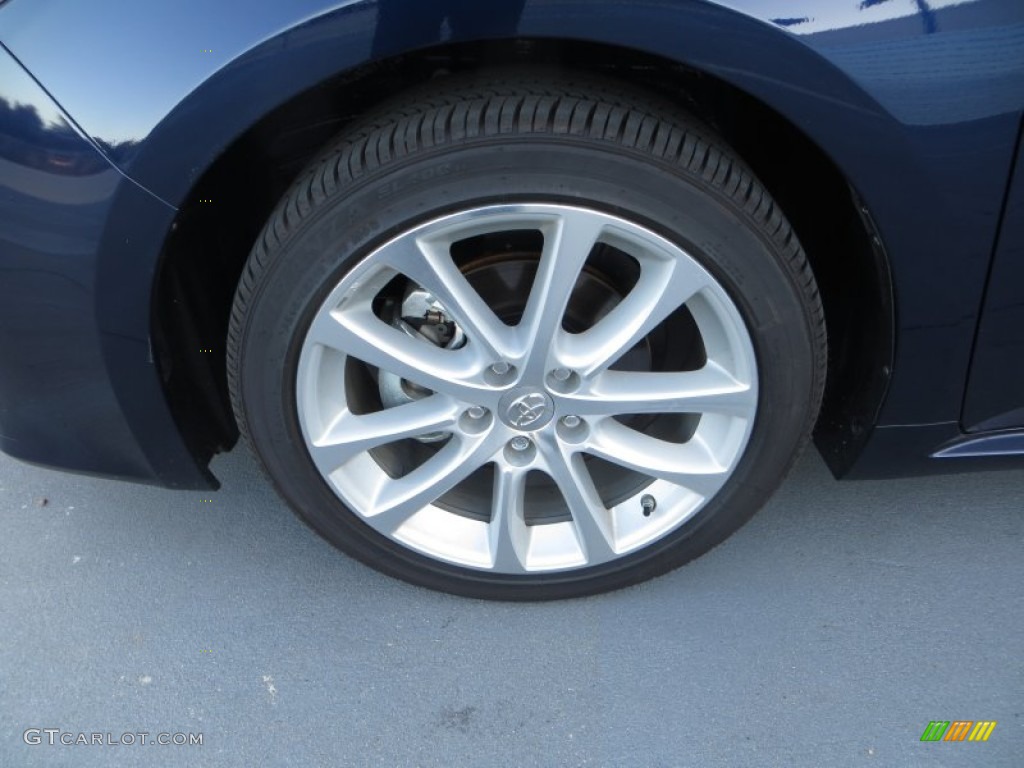 2013 Avalon Limited - Nautical Blue Metallic / Almond photo #12